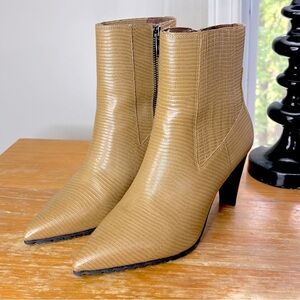 Donald Pliner Deniz Embossed Leather Boots